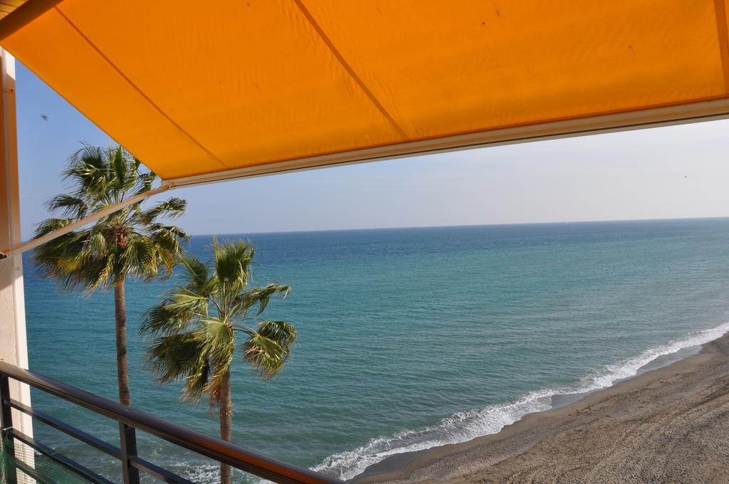 Studio Sea View Terrace 托雷莫利诺斯 外观 照片